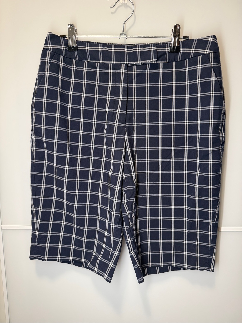 Jones New York Navy and White Plaid Flat Front Shorts